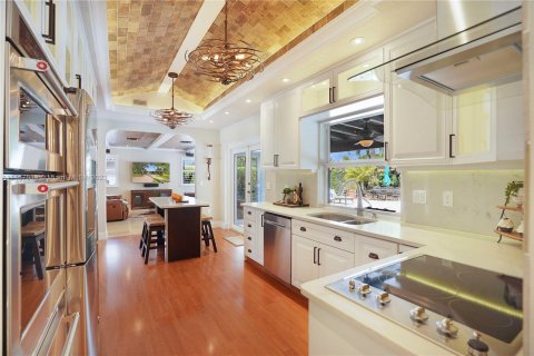 Casa en venta en Miami Lakes, Florida, 4 dormitorios, 266.44 m2 № 732529 - foto 12