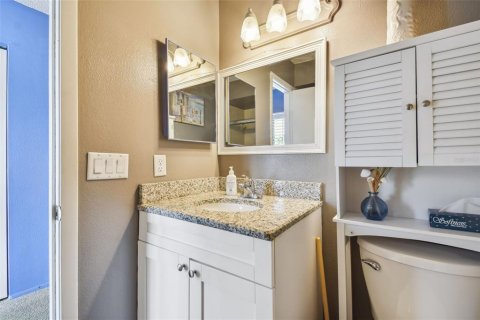 Condo in Lutz, Florida, 3 bedrooms  № 1289860 - photo 25