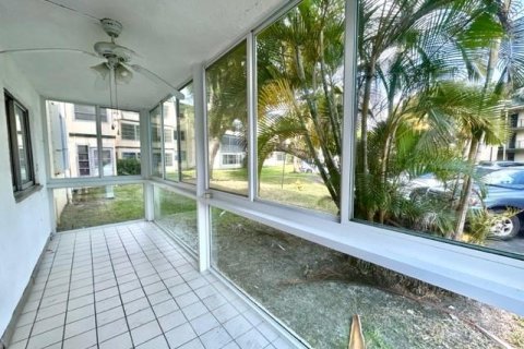 Copropriété à vendre à Tamarac, Floride: 2 chambres, 88.26 m2 № 1173153 - photo 19