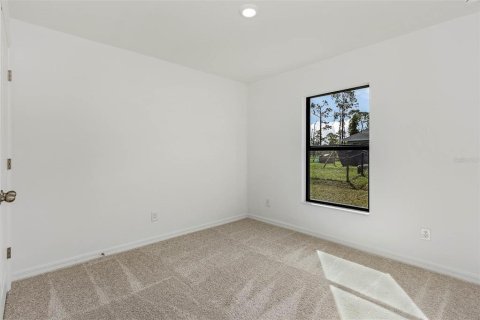 House in Port Charlotte, Florida 3 bedrooms, 106.19 sq.m. № 664402 - photo 7