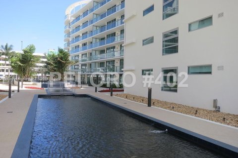 Condo in Miami Beach, Florida, 1 bedroom  № 1231046 - photo 30