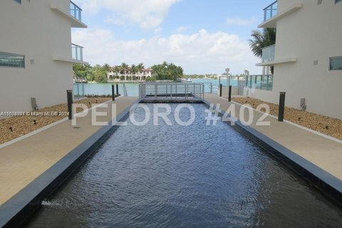 Condo in Miami Beach, Florida, 1 bedroom  № 1231046 - photo 27