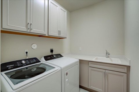 Townhouse in Oakland Park, Florida 3 bedrooms, 164.81 sq.m. № 952111 - photo 22