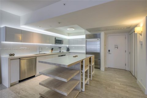 Condominio en venta en Miami Beach, Florida, 1 dormitorio, 87.7 m2 № 1180743 - foto 8