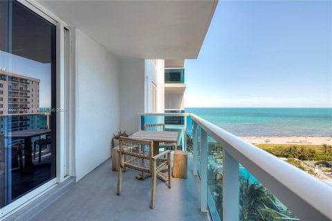 Condo in Miami Beach, Florida, 1 bedroom  № 1180743 - photo 18