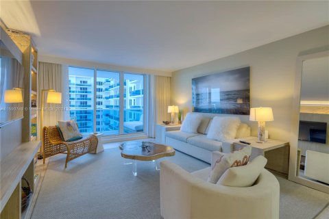 Condominio en venta en Miami Beach, Florida, 1 dormitorio, 87.7 m2 № 1180743 - foto 3