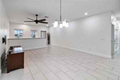 Townhouse in Orlando, Florida 2 bedrooms, 152.73 sq.m. № 1344319 - photo 11