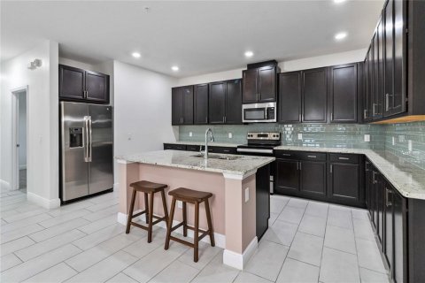 Touwnhouse à vendre à Orlando, Floride: 2 chambres, 152.73 m2 № 1344319 - photo 12