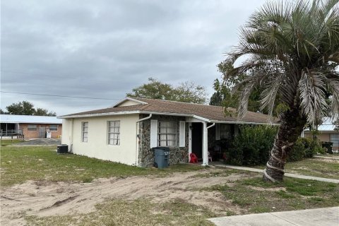 Duplex à vendre à Lake Placid, Floride: 4 chambres, 145.67 m2 № 1386424 - photo 2