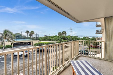 Copropriété à vendre à Riviera Beach, Floride: 2 chambres, 123.56 m2 № 782118 - photo 27