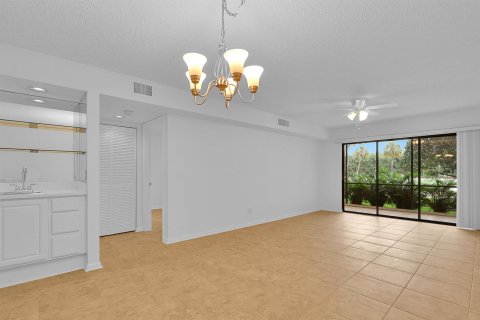 Condo in Jupiter, Florida, 2 bedrooms  № 1182246 - photo 23