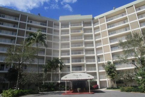 Copropriété à vendre à Pompano Beach, Floride: 3 chambres, 158.86 m2 № 1182290 - photo 16