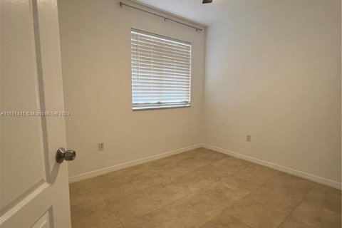 Appartement à louer à Miami, Floride: 3 chambres, 112.23 m2 № 1345647 - photo 23