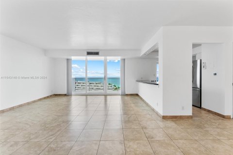 Copropriété à vendre à Fort Lauderdale, Floride: 2 chambres, 111.48 m2 № 1345604 - photo 16