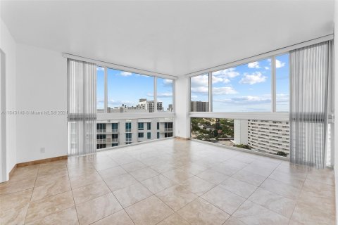 Copropriété à vendre à Fort Lauderdale, Floride: 2 chambres, 111.48 m2 № 1345604 - photo 12