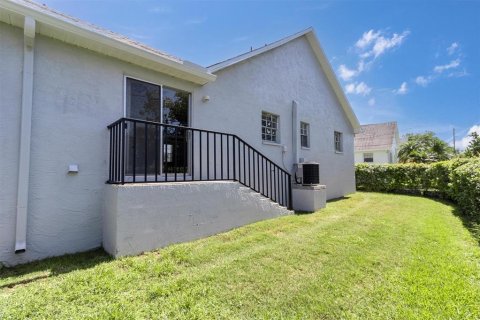 Copropriété à vendre à New Port Richey, Floride: 2 chambres, 104.42 m2 № 1202676 - photo 21