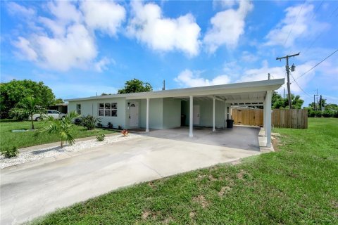 Villa ou maison à vendre à Port Charlotte, Floride: 3 chambres, 113.34 m2 № 1339694 - photo 23