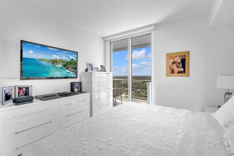 Condo in Sunrise, Florida, 2 bedrooms  № 1360199 - photo 19