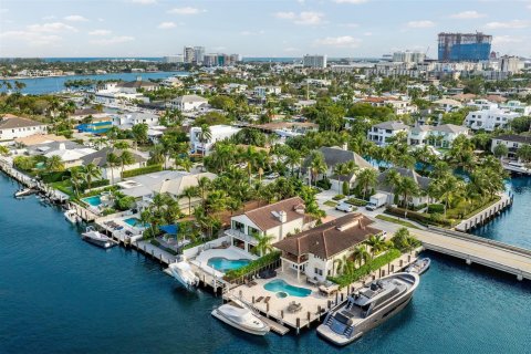 Villa ou maison à vendre à Fort Lauderdale, Floride: 4 chambres, 253.81 m2 № 950300 - photo 9