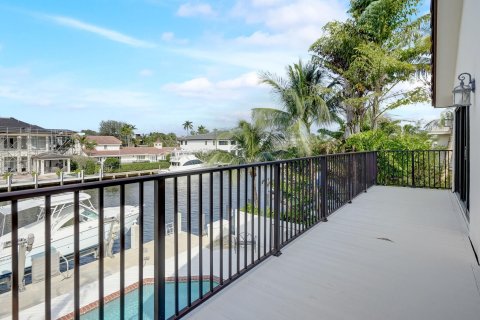 Casa en venta en Fort Lauderdale, Florida, 4 dormitorios, 253.81 m2 № 950300 - foto 5