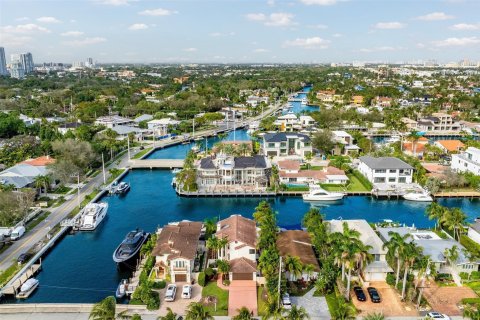 Villa ou maison à vendre à Fort Lauderdale, Floride: 4 chambres, 253.81 m2 № 950300 - photo 12