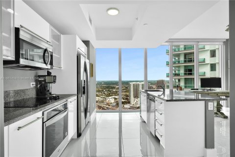 Copropriété à vendre à Miami, Floride: 2 chambres, 122.45 m2 № 1375519 - photo 19