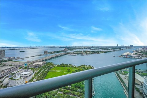 Condominio en venta en Miami, Florida, 2 dormitorios, 122.45 m2 № 1375519 - foto 6