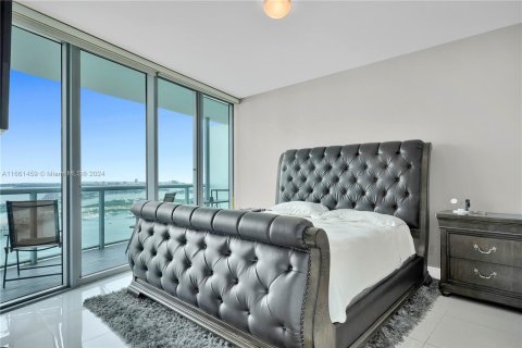 Copropriété à vendre à Miami, Floride: 2 chambres, 122.45 m2 № 1375519 - photo 22