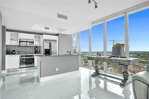 Copropriété à vendre à Miami, Floride: 2 chambres, 122.45 m2 № 1375519 - photo 18