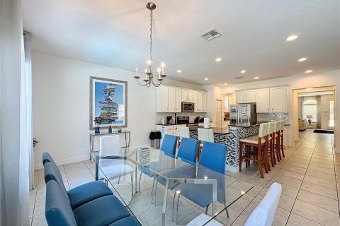 Casa en venta en Davenport, Florida, 6 dormitorios, 336.21 m2 № 1394030 - foto 24