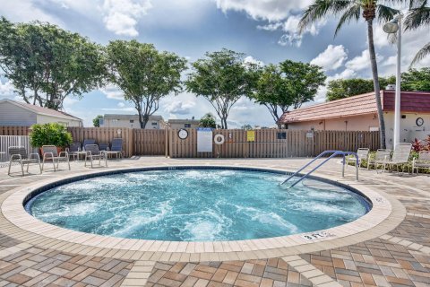 Condo in Delray Beach, Florida, 1 bedroom  № 1174671 - photo 24