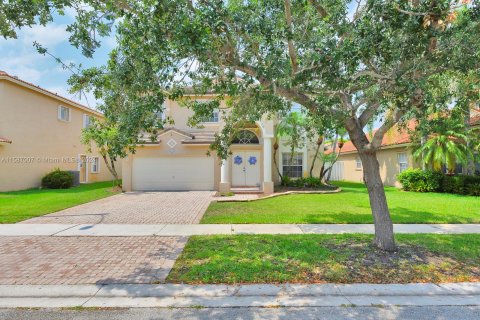 Villa ou maison à vendre à Pembroke Pines, Floride: 5 chambres, 300.63 m2 № 1176598 - photo 19