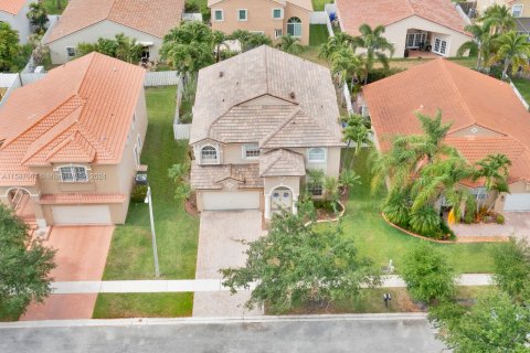 Villa ou maison à vendre à Pembroke Pines, Floride: 5 chambres, 300.63 m2 № 1176598 - photo 22