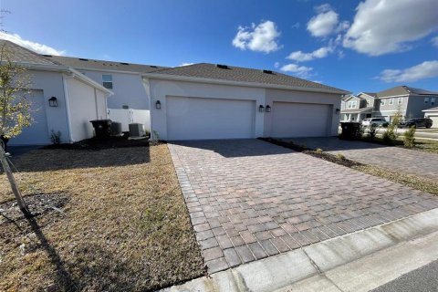 Townhouse in Orlando, Florida 3 bedrooms, 151.99 sq.m. № 999610 - photo 19