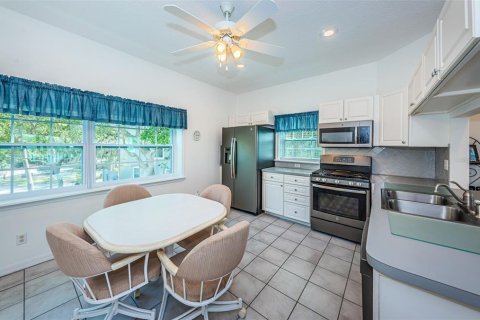 Adosado en venta en Palm Harbor, Florida, 3 dormitorios, 148.64 m2 № 1084900 - foto 18