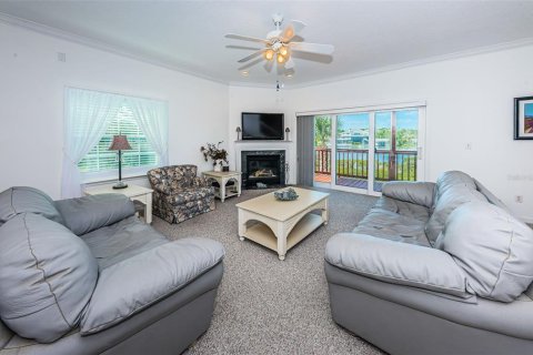 Adosado en venta en Palm Harbor, Florida, 3 dormitorios, 148.64 m2 № 1084900 - foto 8