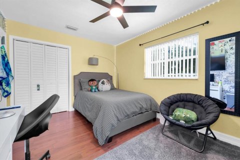 Casa en venta en Tampa, Florida, 4 dormitorios, 174.47 m2 № 1341773 - foto 25