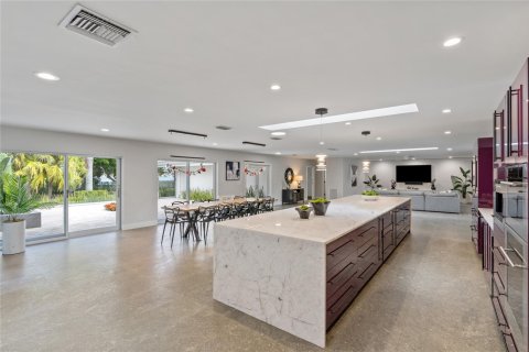 Casa en venta en Hollywood, Florida, 4 dormitorios, 378.86 m2 № 1188731 - foto 25