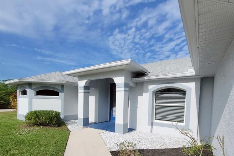 Купить виллу или дом в Норт-Порт, Флорида 8 комнат, 190.82м2, № 957476 - фото 9