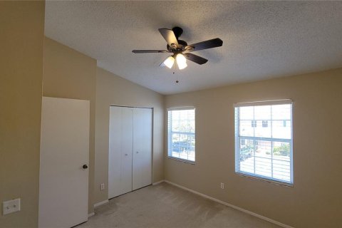 Townhouse in Tampa, Florida 2 bedrooms, 110 sq.m. № 1140492 - photo 13