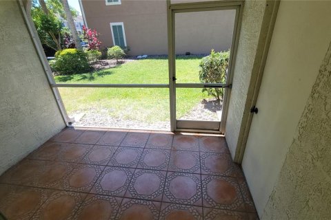Townhouse in Tampa, Florida 2 bedrooms, 110 sq.m. № 1140492 - photo 23