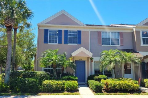 Townhouse in Tampa, Florida 2 bedrooms, 110 sq.m. № 1140492 - photo 1