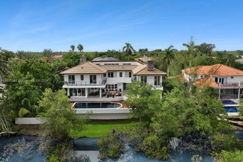 Villa ou maison à vendre à Coral Gables, Floride: 6 chambres, 678.19 m2 № 1375558 - photo 2