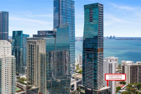 Condo in Miami, Florida, 1 bedroom  № 1375489 - photo 8