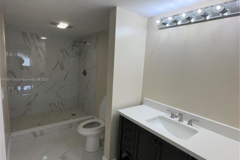 Copropriété à vendre à Miami, Floride: 3 chambres, 156.82 m2 № 1375517 - photo 25