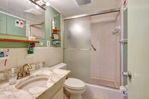 Condo in Delray Beach, Florida, 2 bedrooms  № 884369 - photo 25