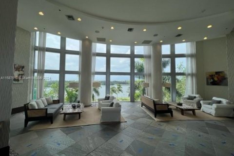 Copropriété à vendre à Sunrise, Floride: 2 chambres, 108.23 m2 № 1175959 - photo 4