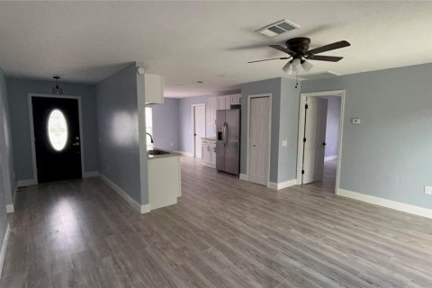 Casa en venta en Kissimmee, Florida, 3 dormitorios, 116.13 m2 № 1324057 - foto 11