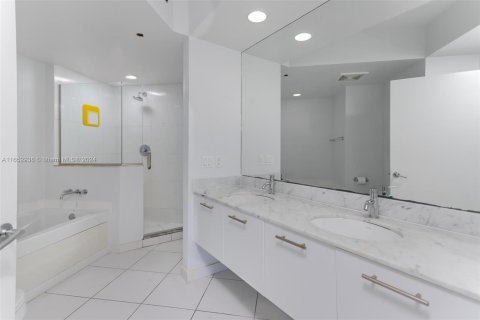 Condominio en venta en Miami, Florida, 2 dormitorios, 111.2 m2 № 1348379 - foto 8