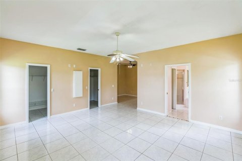 House in Kissimmee, Florida 3 bedrooms, 291.25 sq.m. № 1359530 - photo 20